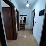 شقة Genti تيرانا