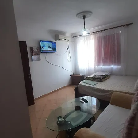 Genti Apartamento *