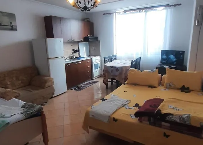 Genti Apartamento Tirana