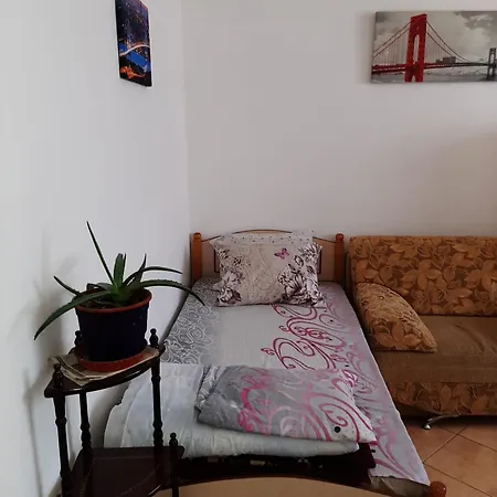 Apartman Genti *